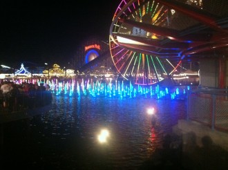 ferris wheel at Disneyland's Paradise Pier at night