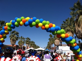 balloon arch at the start of the Tour de Palm Springs 2012