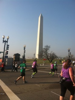 Washington Monument with some runners in front of it during Rock 'n' Roll USA 2012