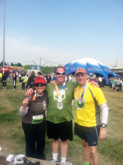 Aurora and her new friends posing after the finish of the Kentucky Derby miniMarathon 2012