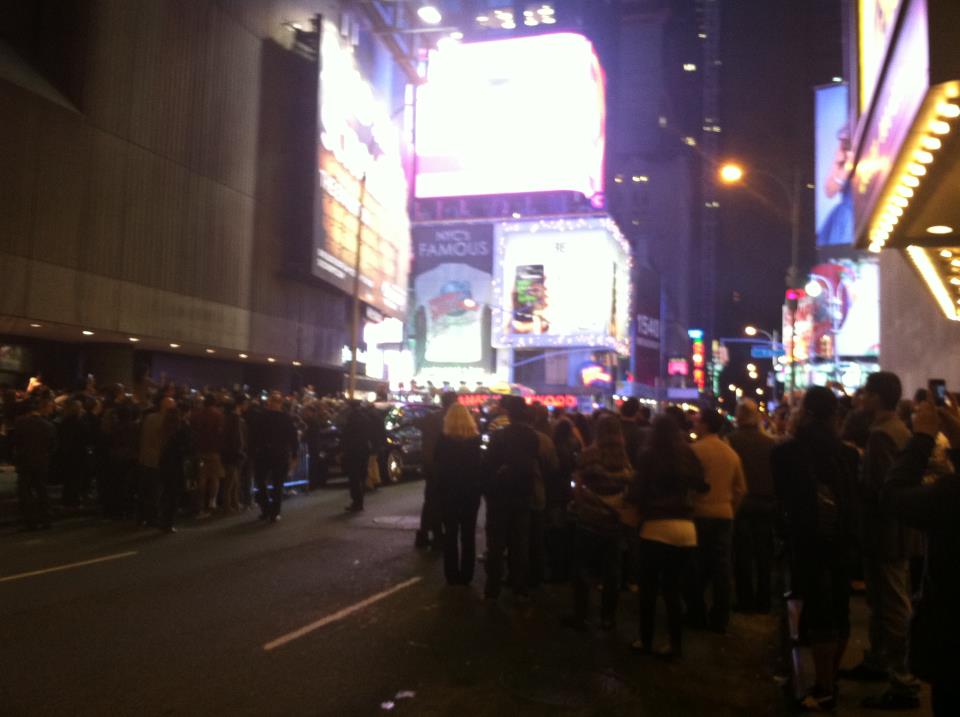 a humongous crowd waiting to see Ricky Martin outside of Evita