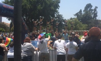 Cheerleaders cheering at AIDS LifeCycle