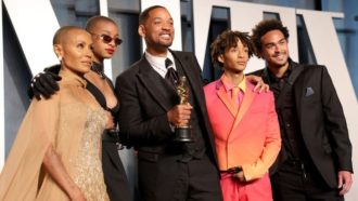 Will smith with his family at the oscars